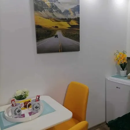 Eden * Gornja Sisava